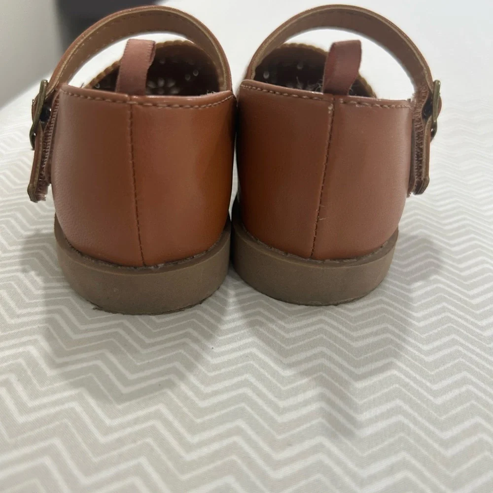 Old Navy Chunky Perforated Ballet Sandals